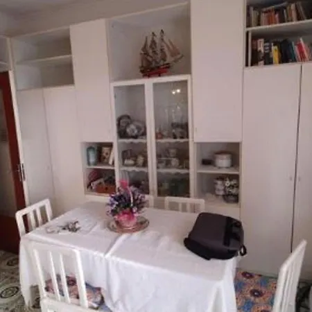 Cozy Holiday In With Swimming Pool Сasa de vacaciones Arenzano